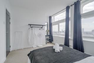 Opulent Skyline Stays - Manchester - 3