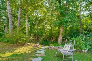 1 Mi to Dtwn Beautiful Home in Williamstown! - Williamstown - 4