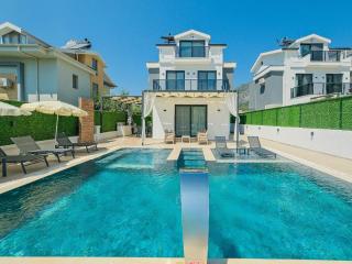 Detached Villa with Private Pool - Oludeniz, Fethiye - 5