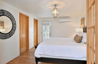 Dos Hermanas Casita 4, 5 & 6 Downtown Courtyard - 1