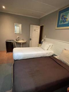 FlowithLin Guesthouse - Durban - 2