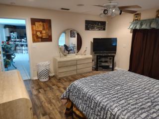 TheTotal Florida life style heated pool 5 bedrooms - 6