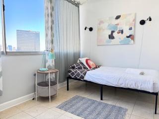 City View Newly Renovated 3 Beds with Free Parking LM2209 - 6