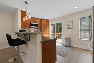 Stylish and Spacious Luxury End-Unit TH - Near IAD - Clifton - 6