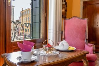 B&B Luxury San Firmino Canal View - 1