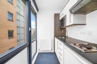 Stylish 1Bed, City Centre - 5 min walk to Station - Sheffield - 6