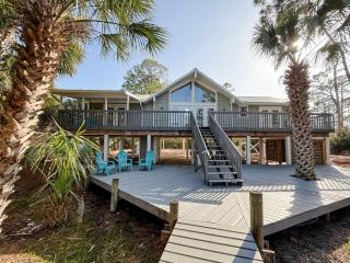 Canal Front Pet Friendly Boat Dock St George Island-Beach access - 0