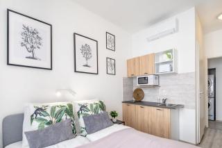 Cosy studio at Very Central Location with AirCon - 3