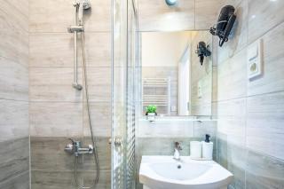 Stylish studio at Very Central Location with AirCon - 7