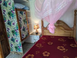 Small house - - 6