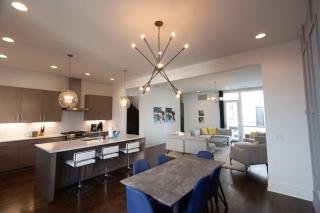 Commodore at the Gulch - Private Rooftop with Views - 7