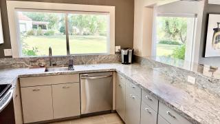 Desert Escape Modern 2BR Retreat with Mountain & Fairway Views – managed by Greenday - 4