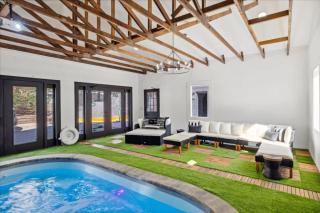 Pool - Basketball - Volleyball - Arcades - Fishing - 9