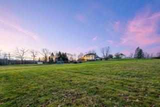 Huge Retreat w Alaska King, Pool & Jacuzzi Tub Indoor - 9