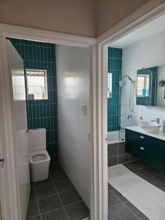 Gorgeous Private Relaxing Quite Homestay - Westcourt - 8