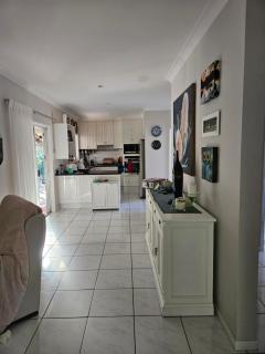 Gorgeous Private Relaxing Quite Homestay - Westcourt - 5