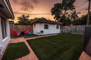 Beach Breeze Inn - 3