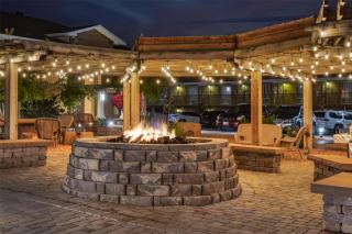 Best Western Plus Cedar City - 9