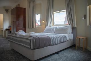 Royal Hotel - Springwood - 1