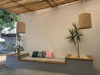 Room in Boutique Hotel! Perfect Location for 3! - 3