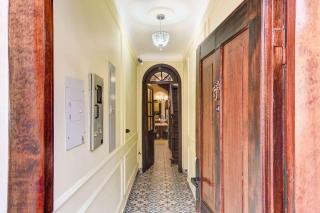 Chic 4BR Getaway in Vibrant La Candelaria - Bogotá - 3