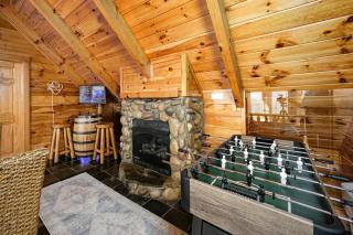 Gatlinburg, Game Room, Theater, Fire Pit, Hot Tub - 8