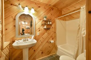 Secluded Views, Fire Pit, Hot Tub, Pool Access - 8