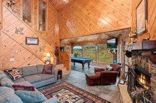 Secluded Views, Fire Pit, Hot Tub, Pool Access - 3