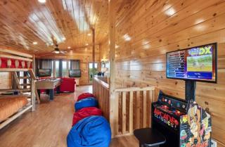 Sleeps 24, Views, Arcade, Game Room, Billiards - 3