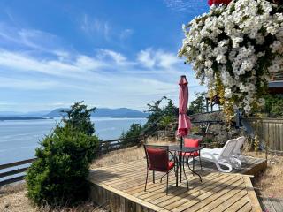 Shangri-La Oceanfront vacation home - Pender Island - 0
