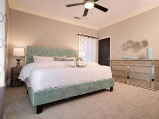 1BR Retreat Tree-Lined Swiss Ave - 9