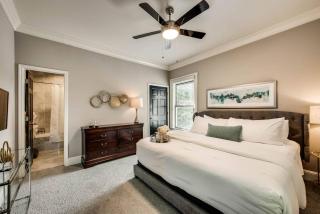 Spacious Getaway Stylish Condo on Swiss Ave - 1