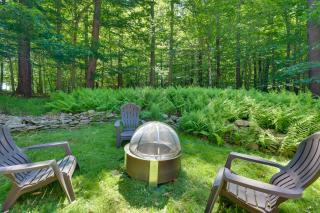 Sweetfern Gouldsboro Cabin Deck and Lake Access - 8