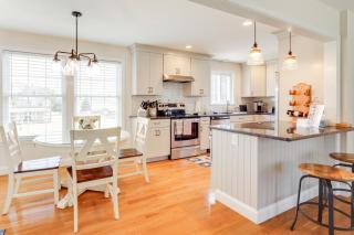 Walk to Pawcatuck River Family-Friendly Home! - 3