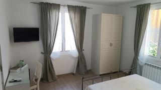 LE GEMME Bed & Breakfast con parcheggio e giardino - 4