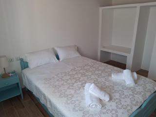 Theoni's Home - 4