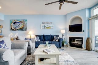 Walk to Main St Condo with Pool Access in Crisfield - 4