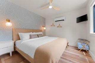 NEW - Modern Cabin in Glamping Resort Sleeps to 6 - 6