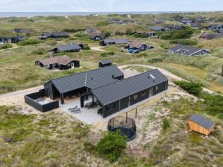 5 star holiday home in Ringkøbing - Ringkøbing - 2