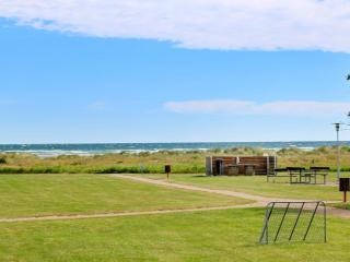 6 person holiday home in Hadsund - 6