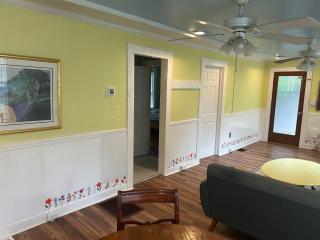 2br 2ba Close to Downtown, Midtown, and FSU - 9
