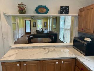 2br 2ba Close to Downtown, Midtown, and FSU - 6