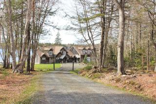 Zen Lakeside Getaway Nova Scotia - Digby - 0