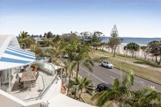 Nautilus Five - Penthouse on Lawson Street - 3