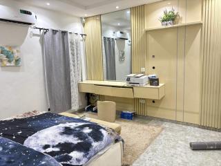 Spacious elegant 3 Bedroom Bungalow in RCCG Camp Mowe WiFi AC Solar - Mowe - 3