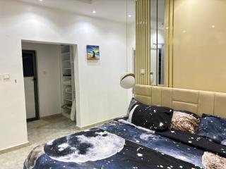 Spacious elegant 3 Bedroom Bungalow in RCCG Camp Mowe WiFi AC Solar - Mowe - 2