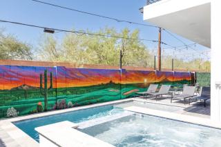 Modern Dreamland in Old Town - 2