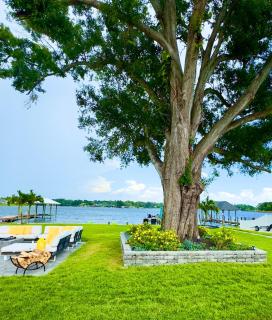 Dockside Oasis & Private Beach - Hot Tub - Jet Ski - 8