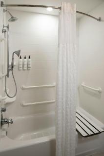 SpringHill Suites by Marriott Lake Charles - 3