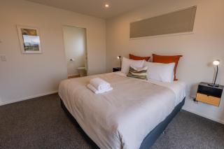 Tussock Horizons - 8